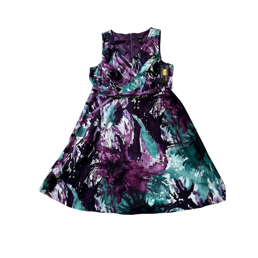 NWT - Signature by Robbie Bee, size 20W, Colorful Print, sleeveless;